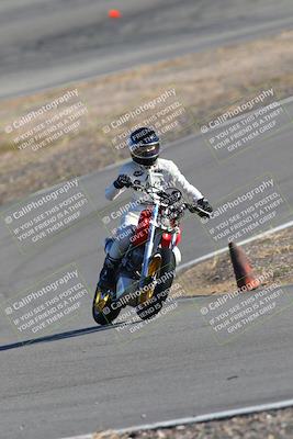 media/Feb-05-2023-Classic Track Day (Sun) [[c35aca4a42]]/Group 3/session 4 turn 4/